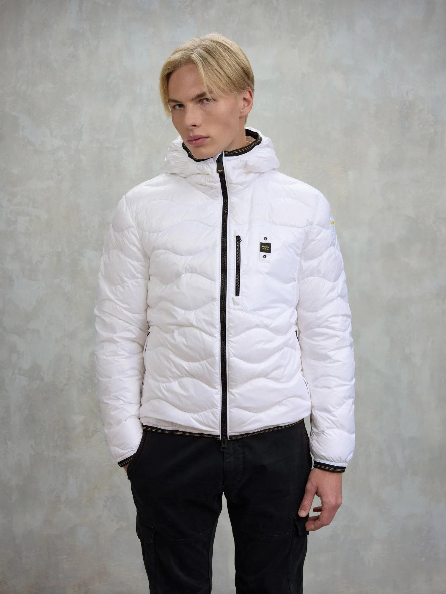 25WBLUC03074 006355/100 BLAUER