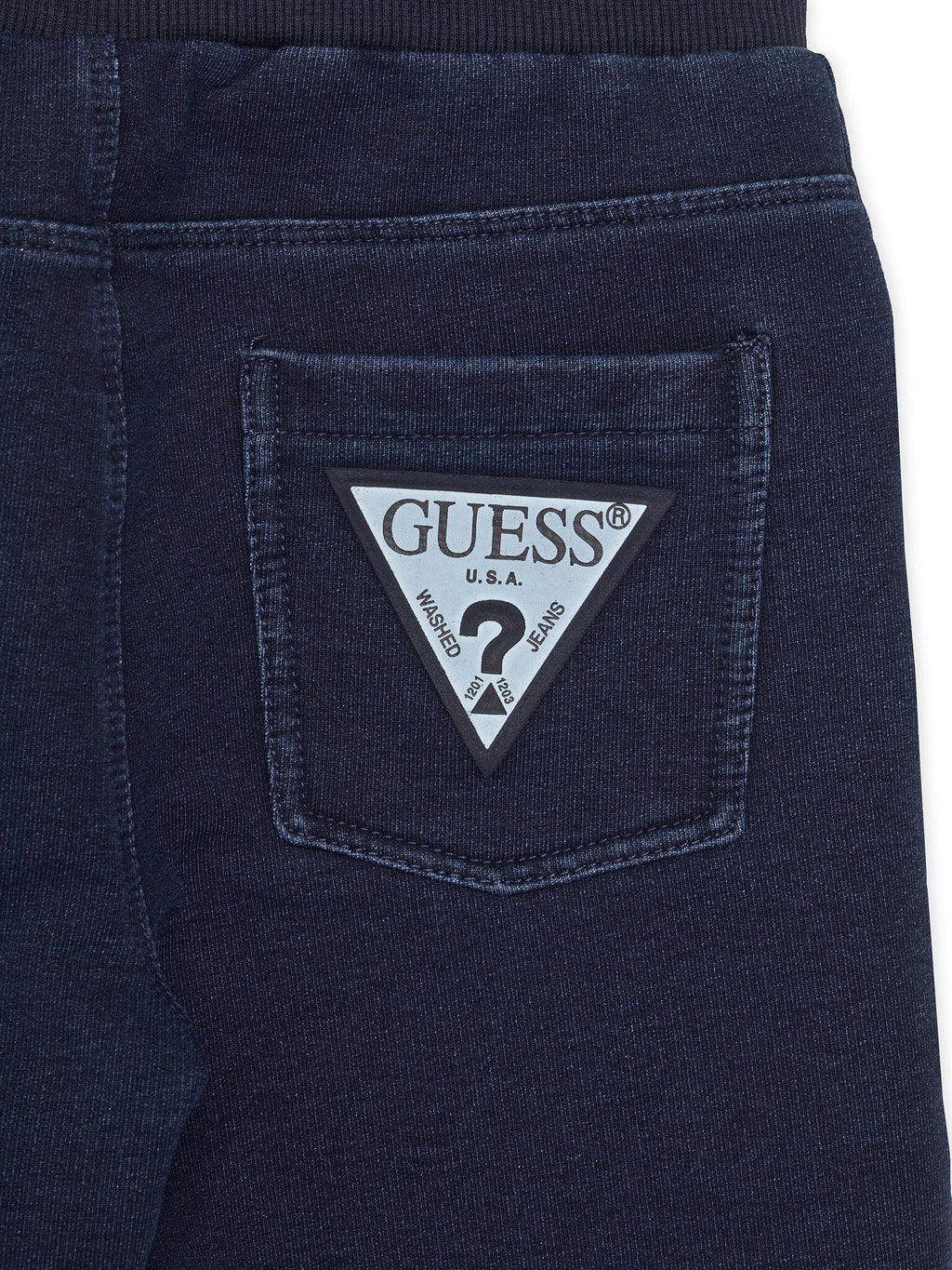 N6GG01K8HM4/P9IV GUESS