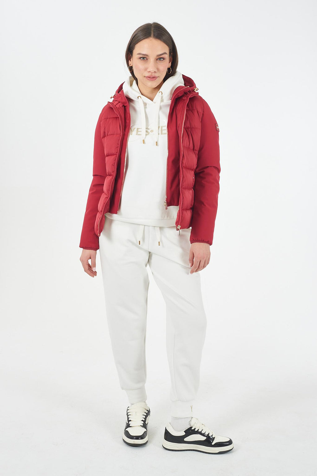 J045 M800/0562 YES ZEE