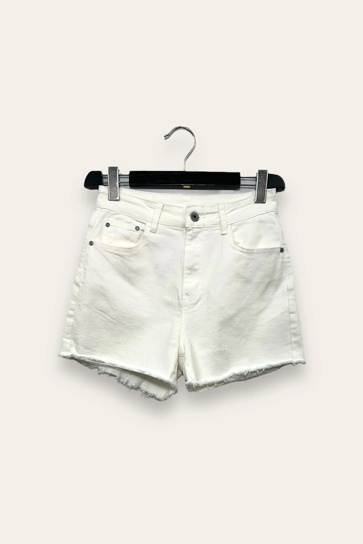 Shorts sfrangiato 