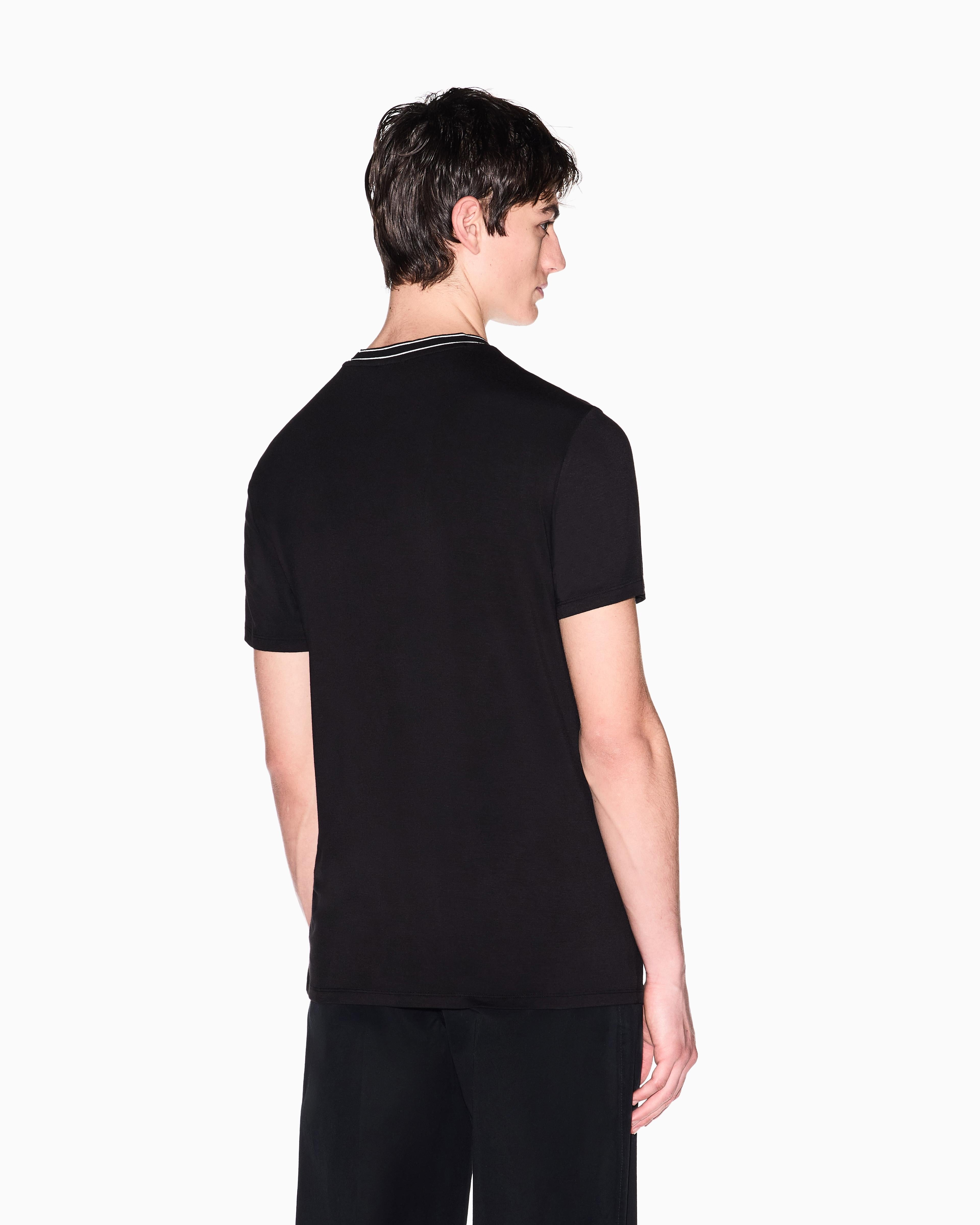 XM002484 AF21936/UC001 ARMANI EXCHANGE