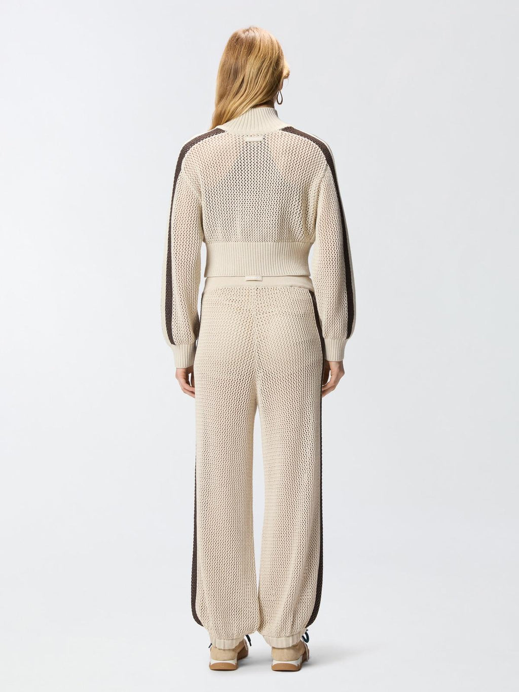 106839 A3B4/C44 PINKO