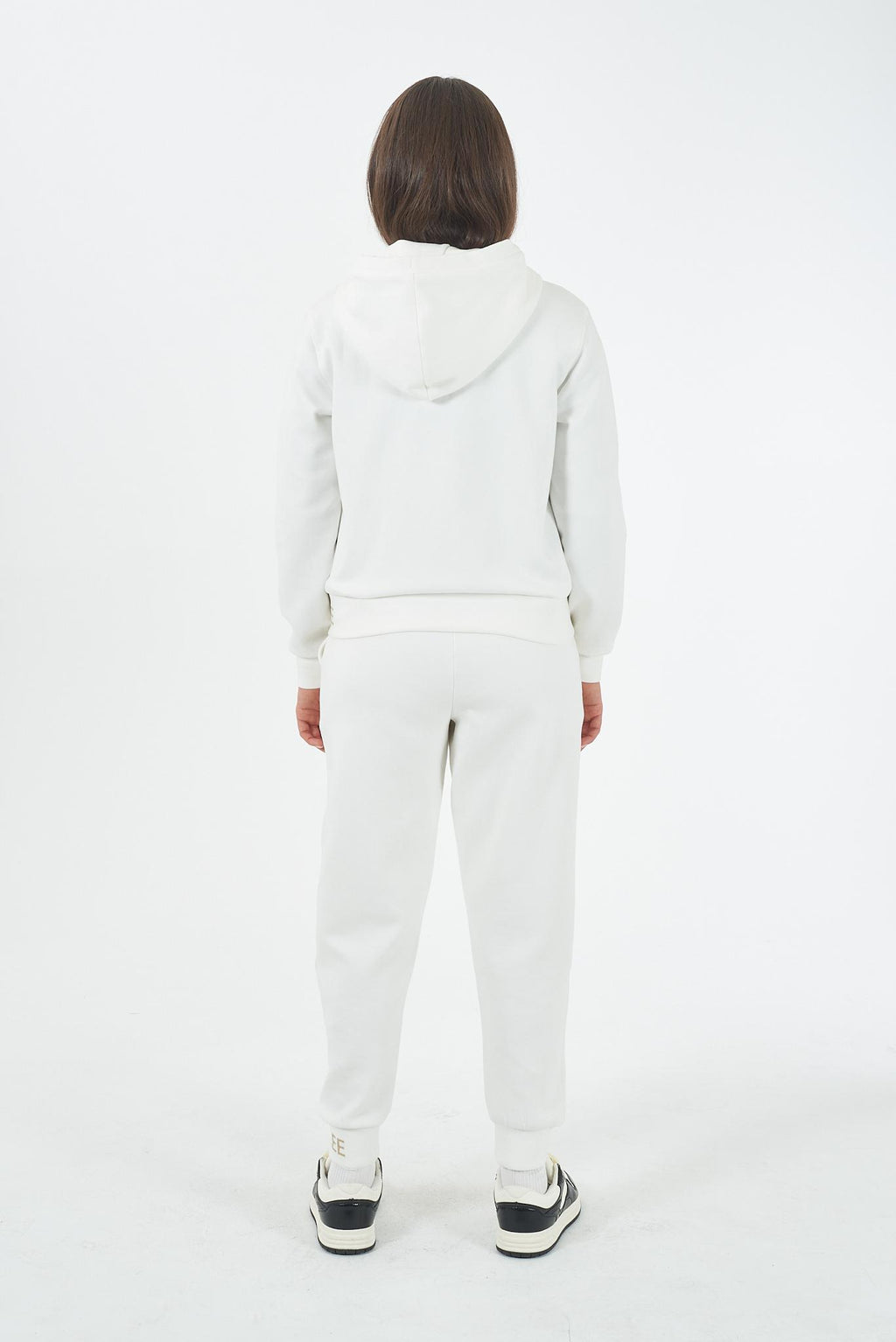 F001 SK00/0157 YES ZEE