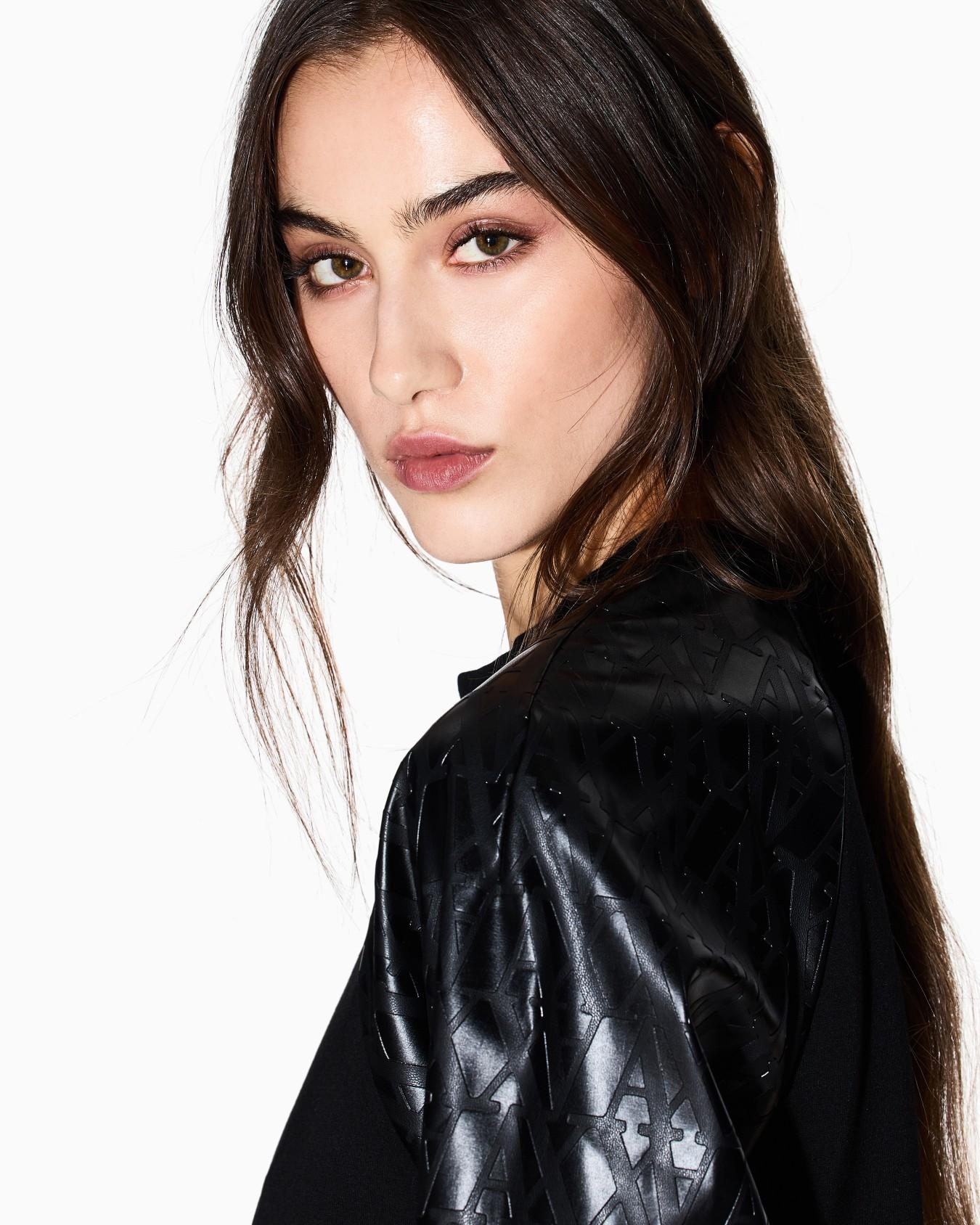 XW001292 AF16111/UC001 ARMANI EXCHANGE