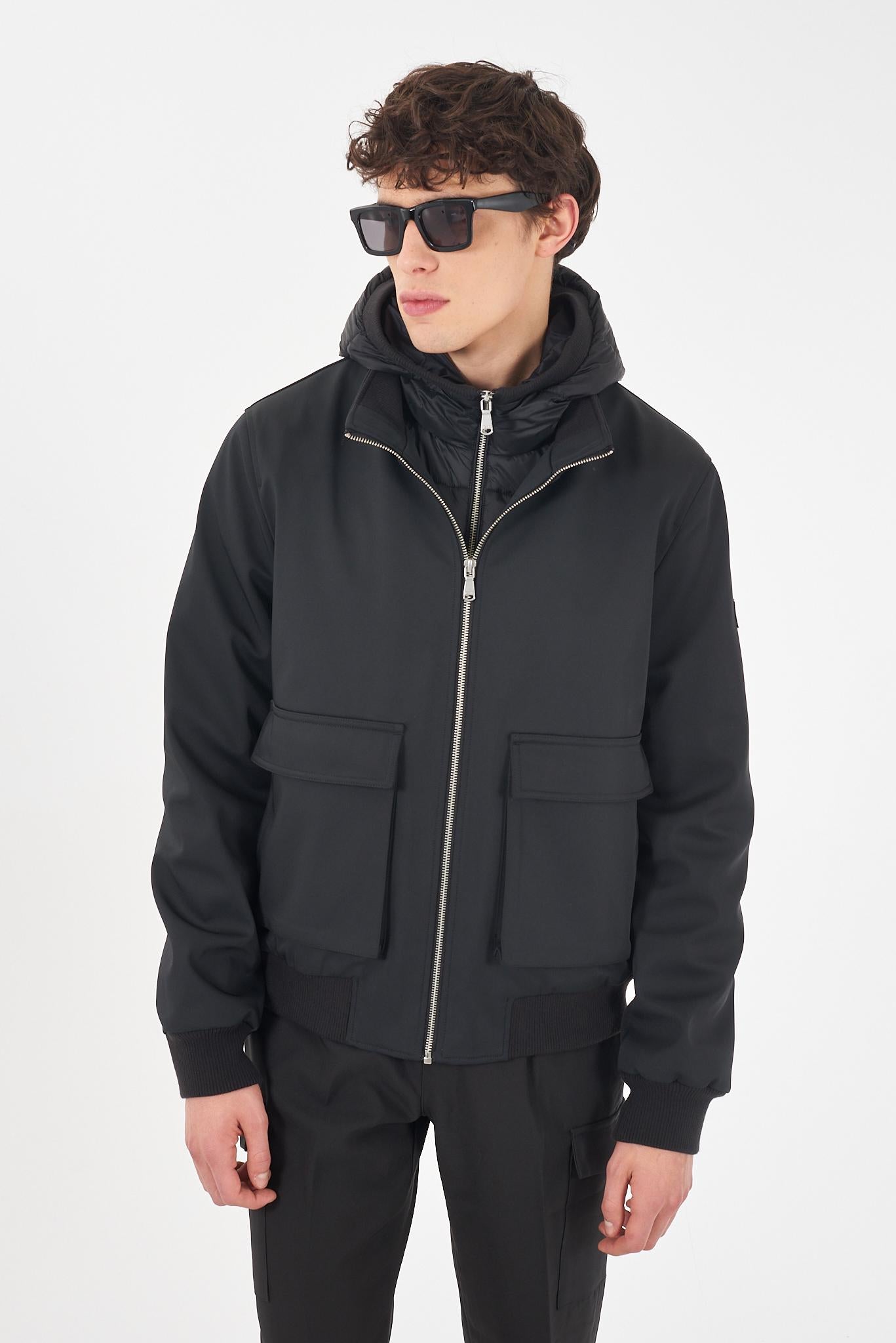 J831 KB00/0801 YES ZEE