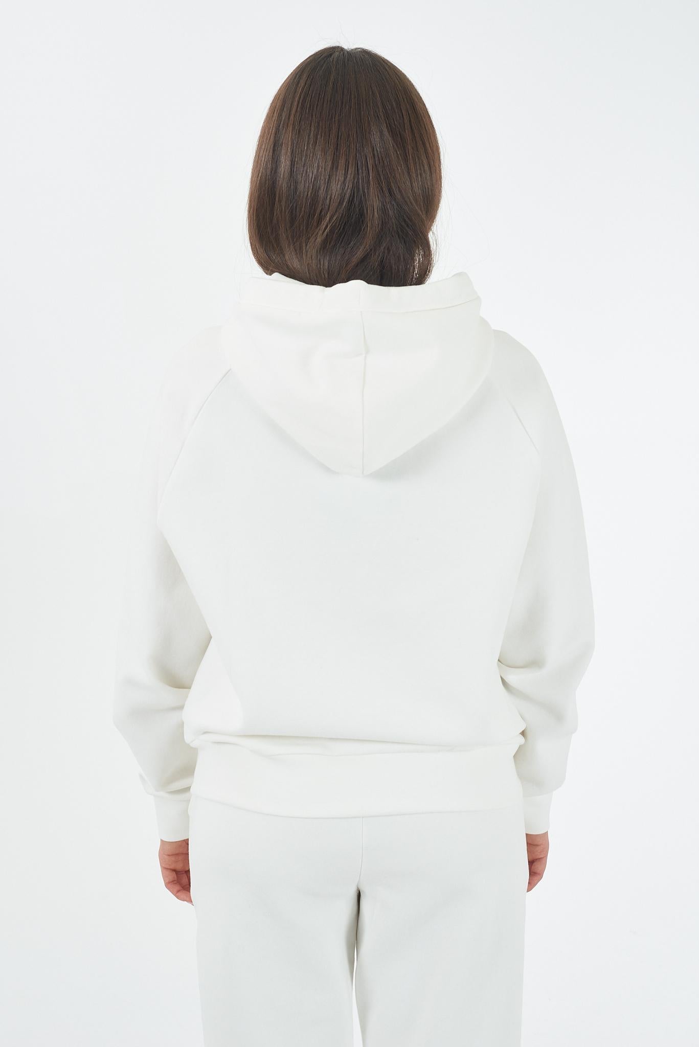 F003 SK00/0157 YES ZEE