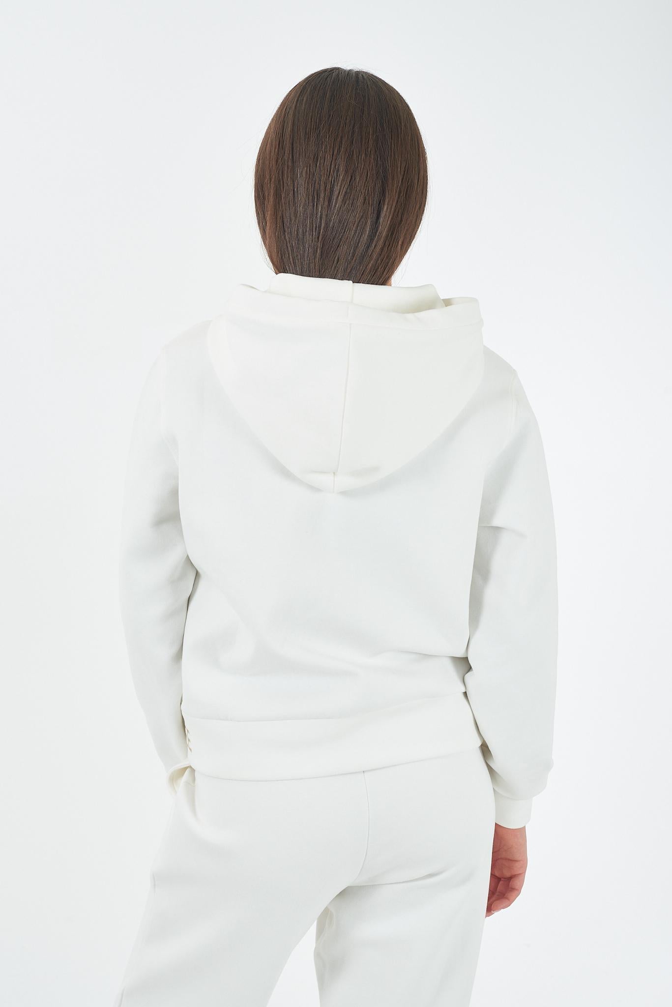 F001 SK00/0157 YES ZEE