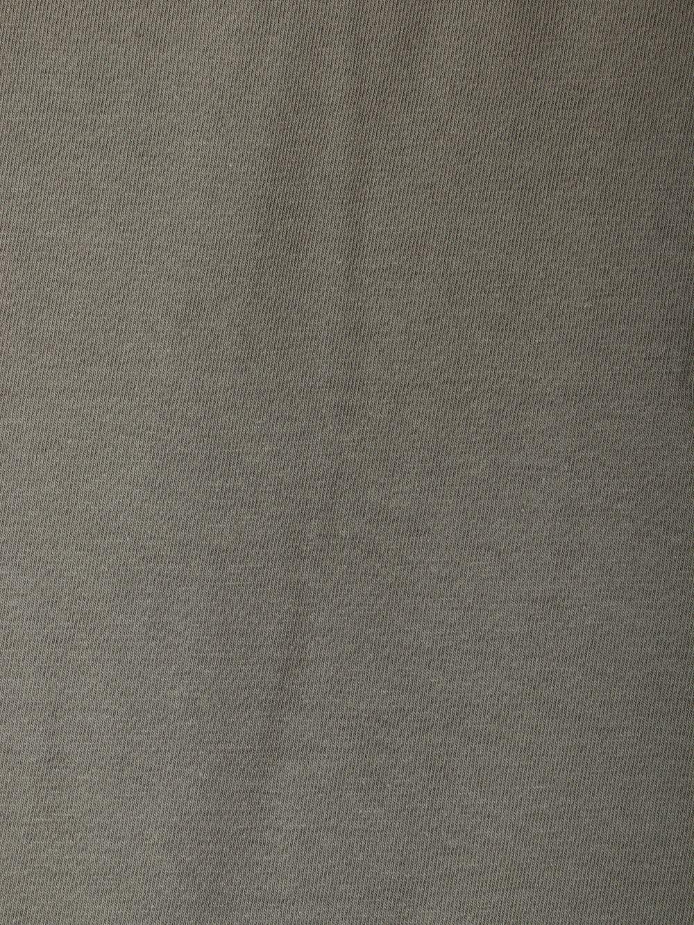 T778 TA00/0979 YES ZEE