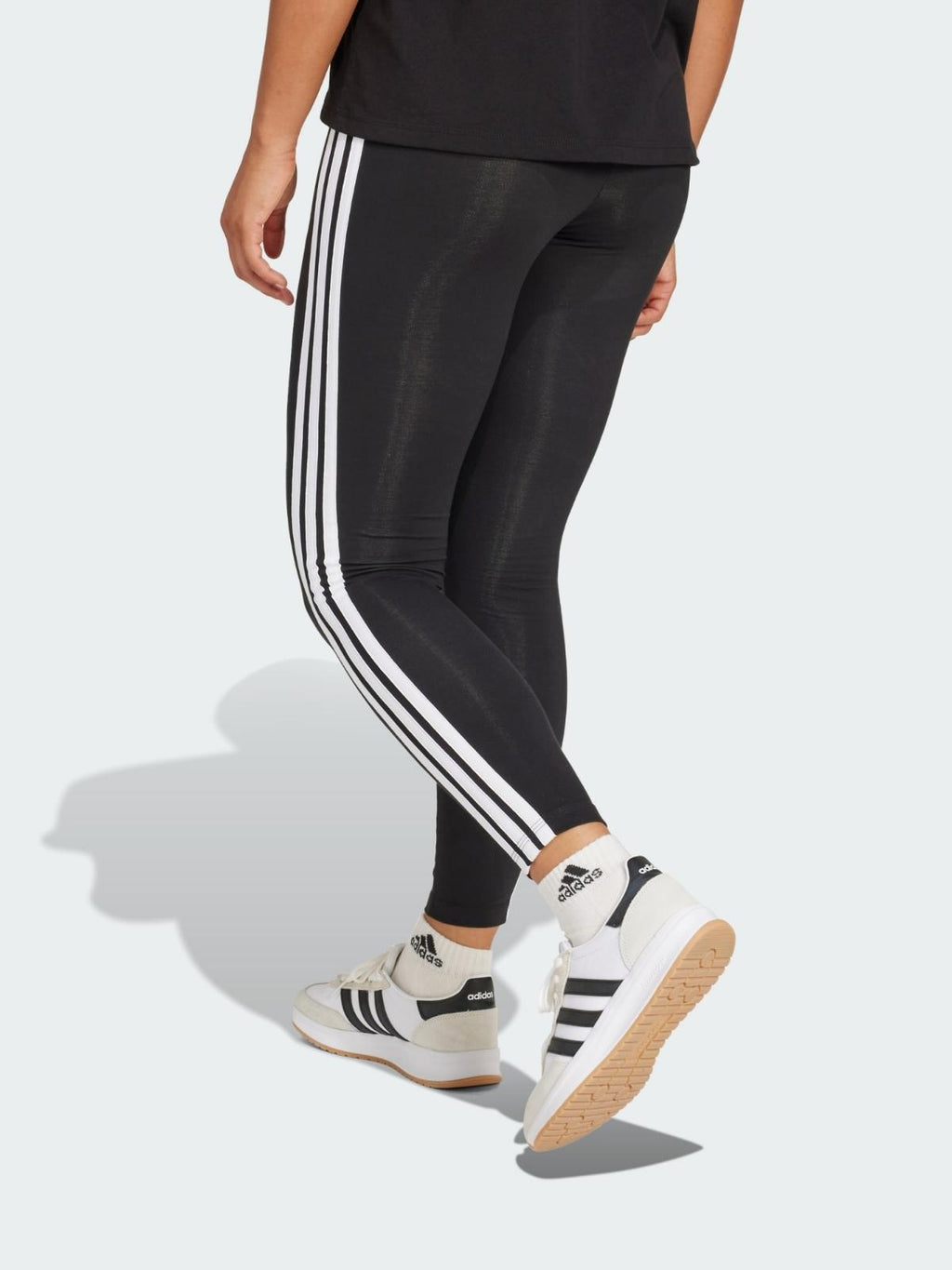 W 3S 