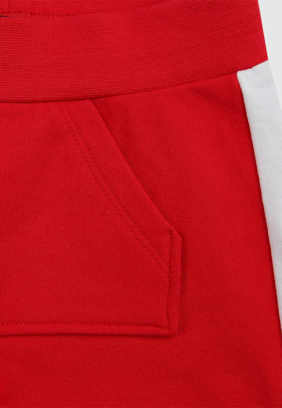 SHORTS CON BANDE FELPA 