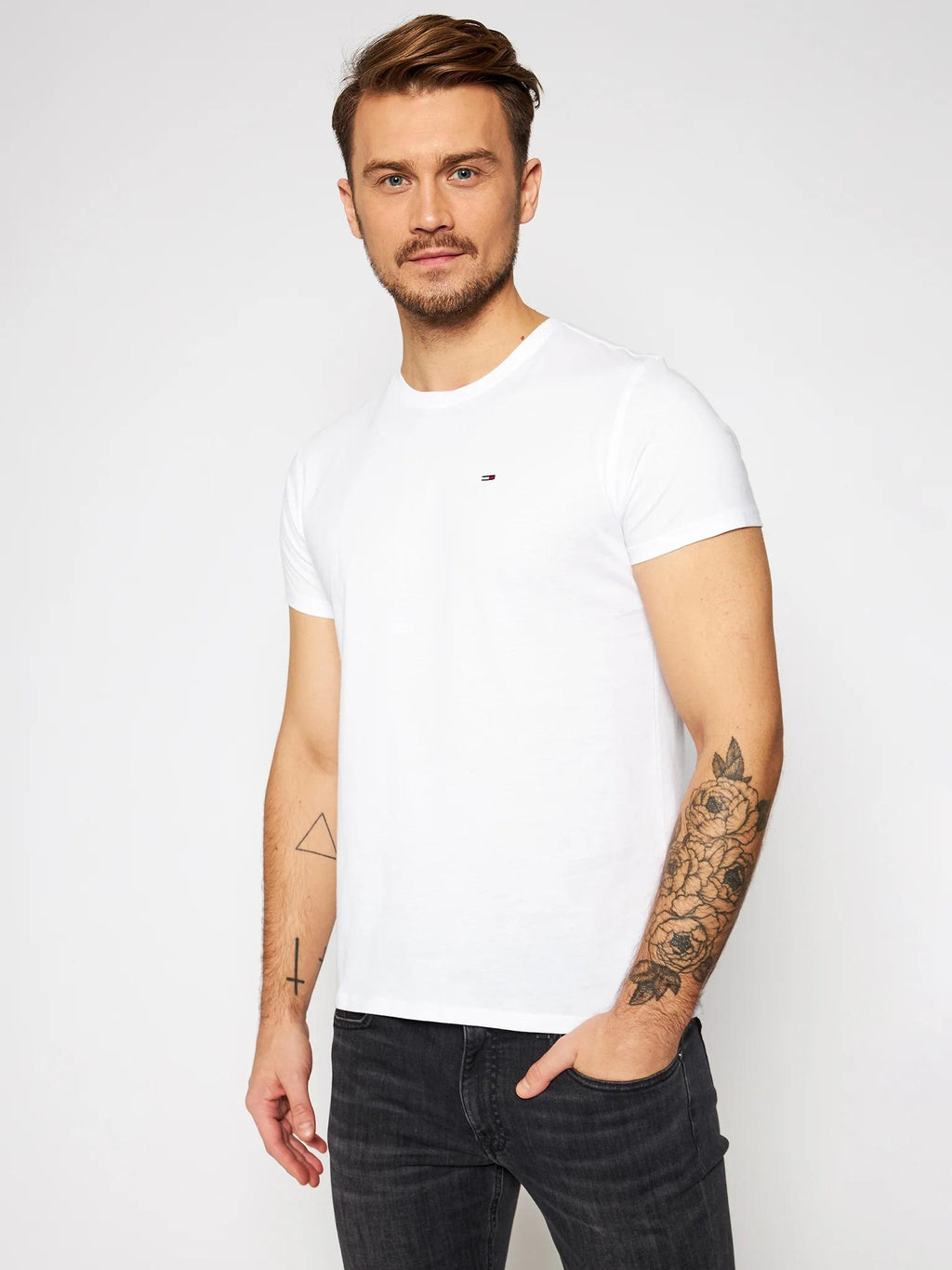TJM XSLIM JERSEY TEE DM0DM04411/100 TOMMY JEANS