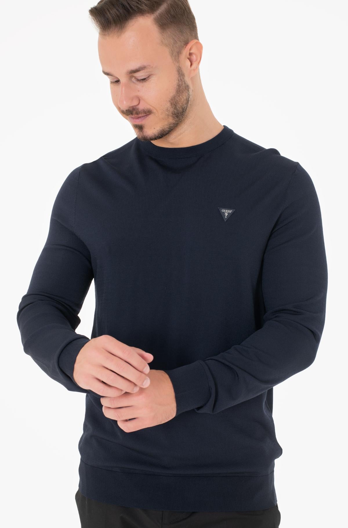 M4YR29Z3DM0/G7V2 GUESS