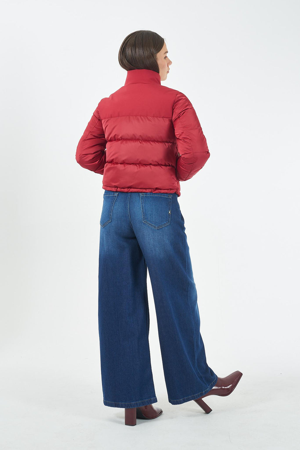 J031 M800/0562 YES ZEE