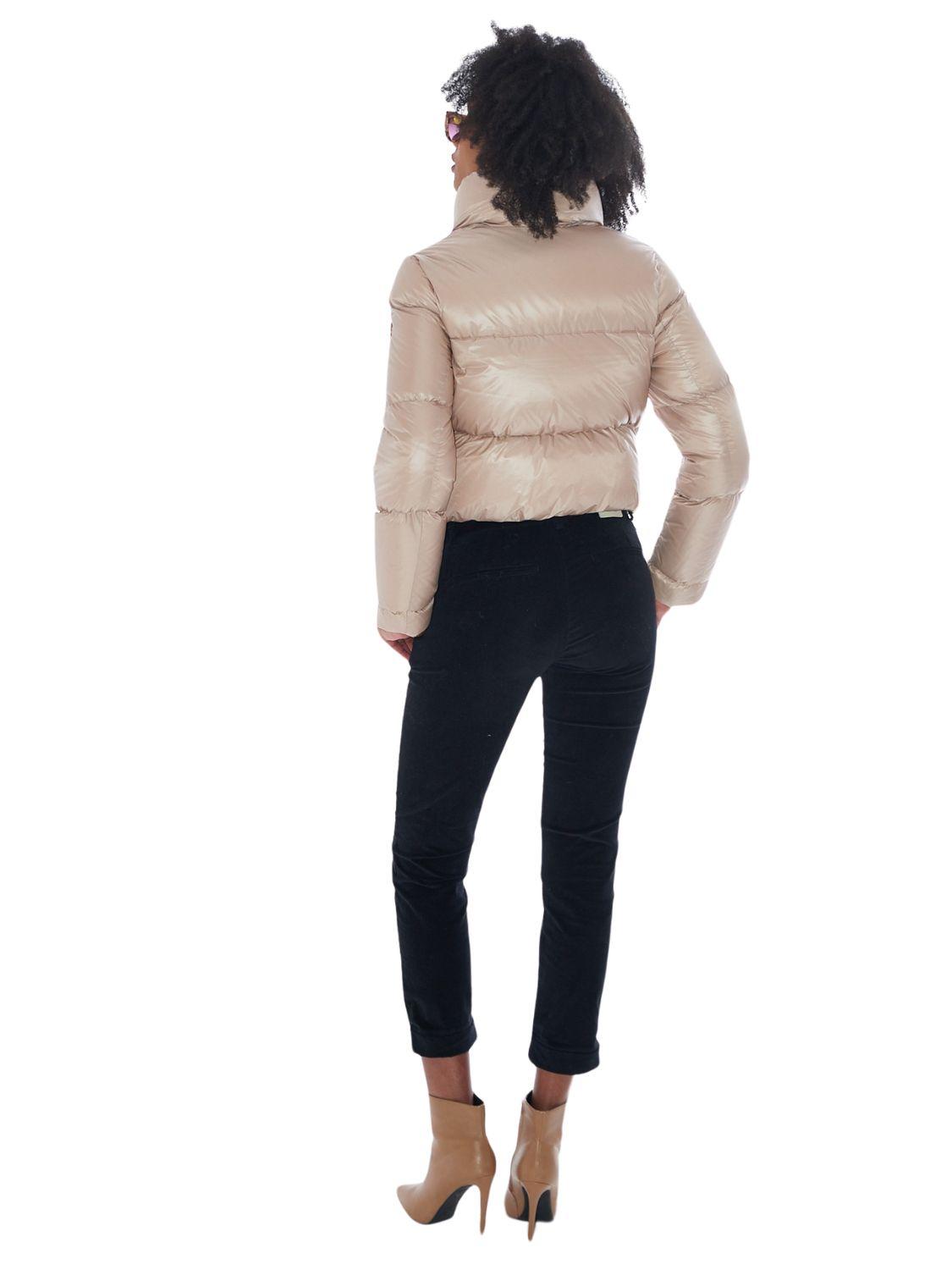 J059 O100/0260 YES ZEE