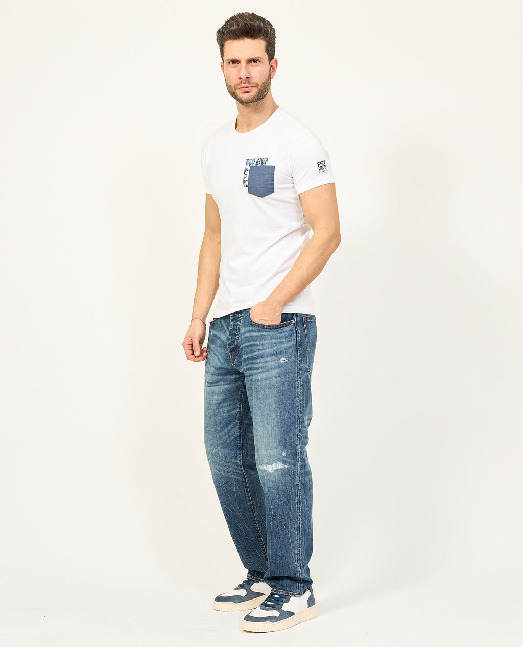 T709 SU00/0101 YES ZEE