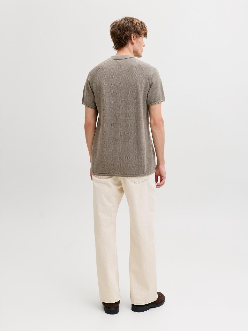 JJHILL KNIT SPLIT NECK SS26 