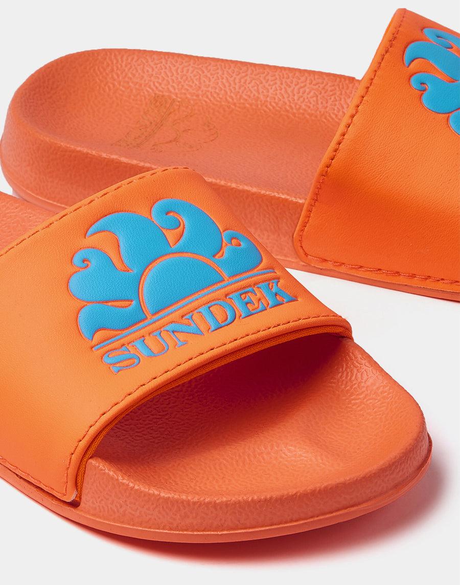 AM338ASPV100/4704 SUNDEK
