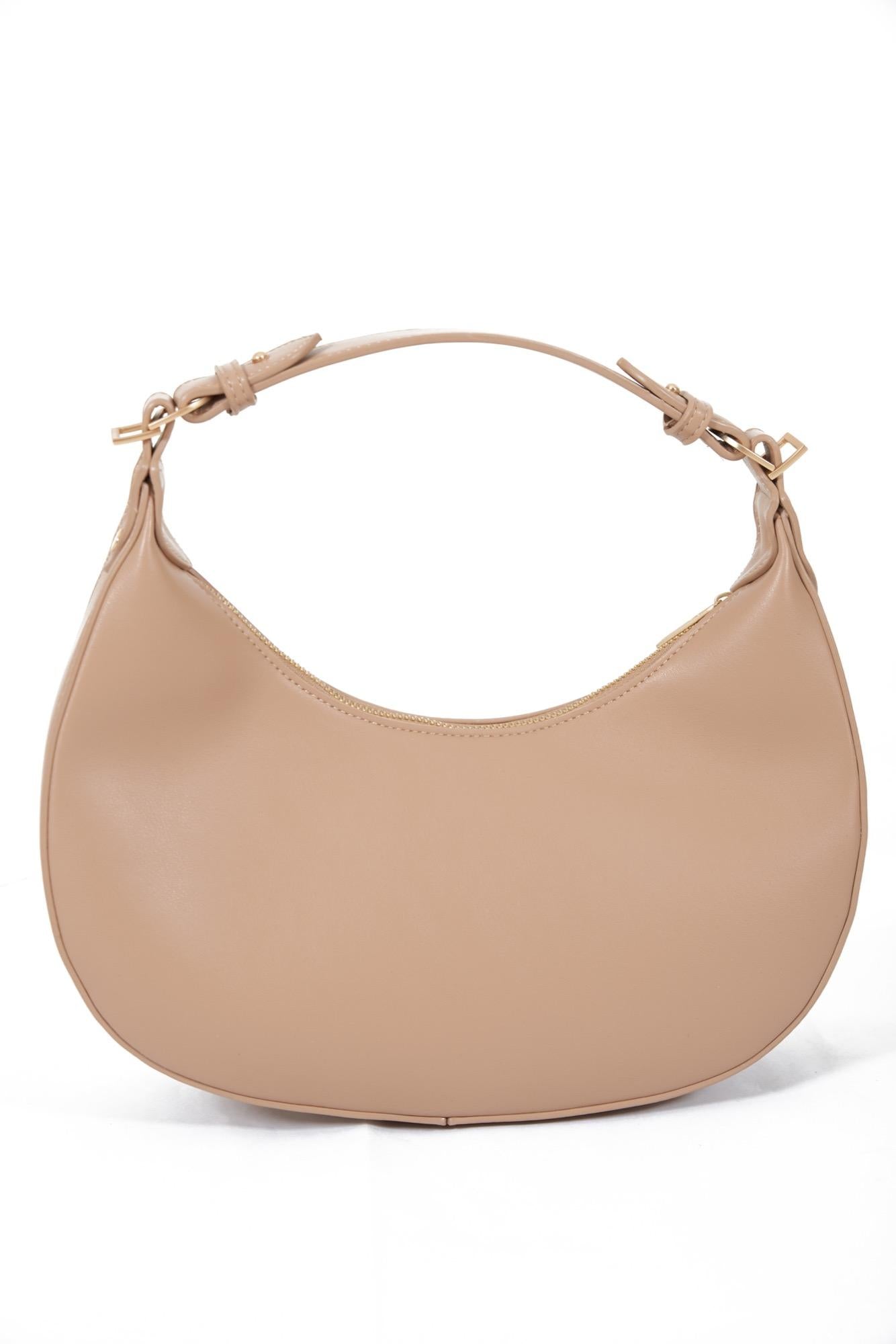 W003 AA00/0268 YES ZEE