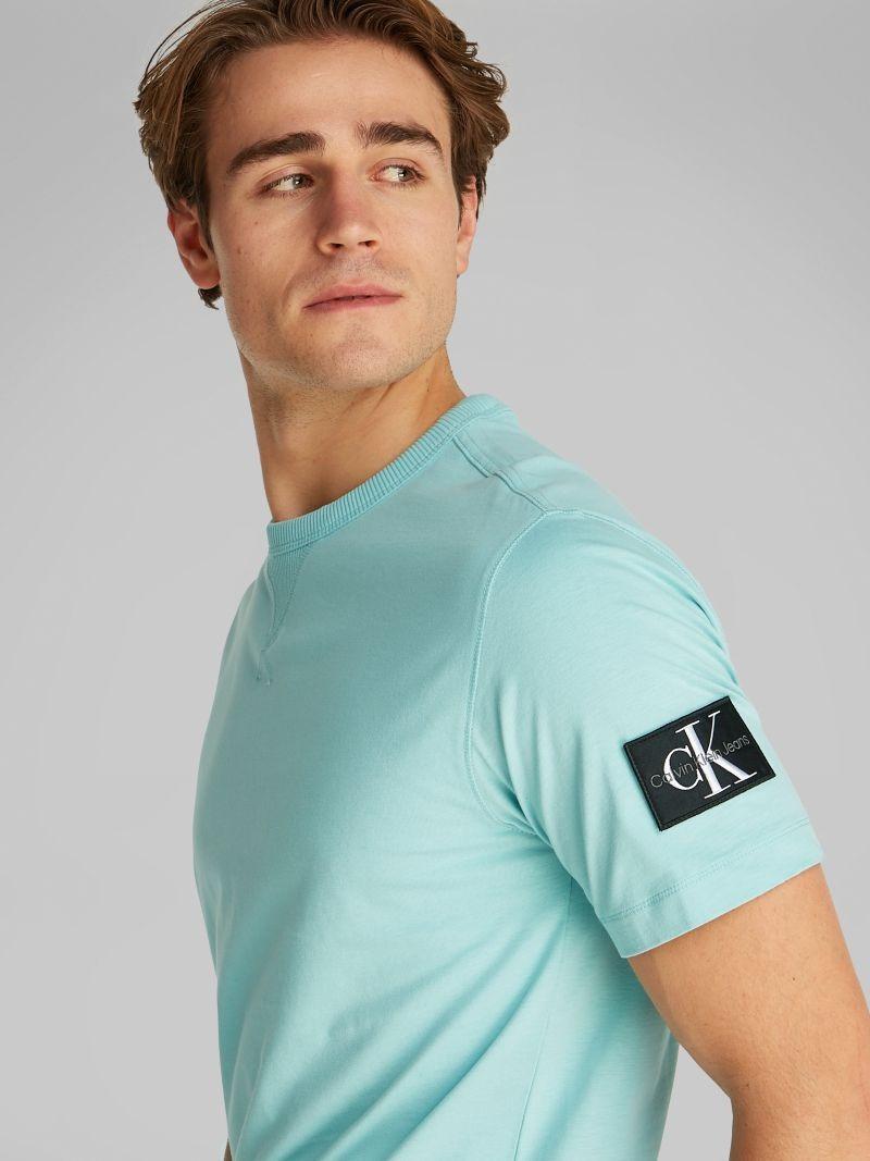 BADGE REGULAR TEE J30J323484/MR5 CALVIN KLEIN JEANS