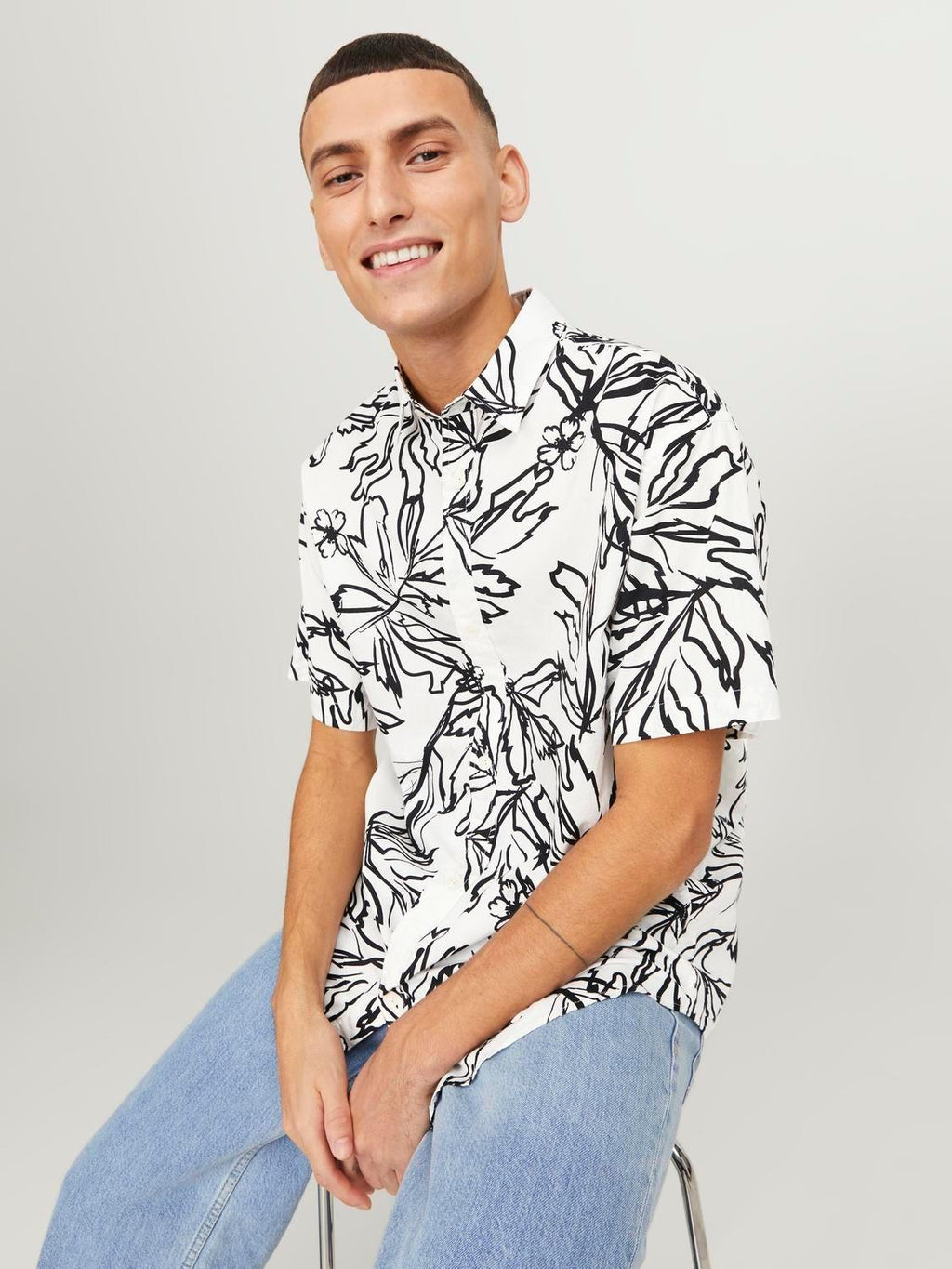 12251023/Cloud Dancer JACK AND JONES