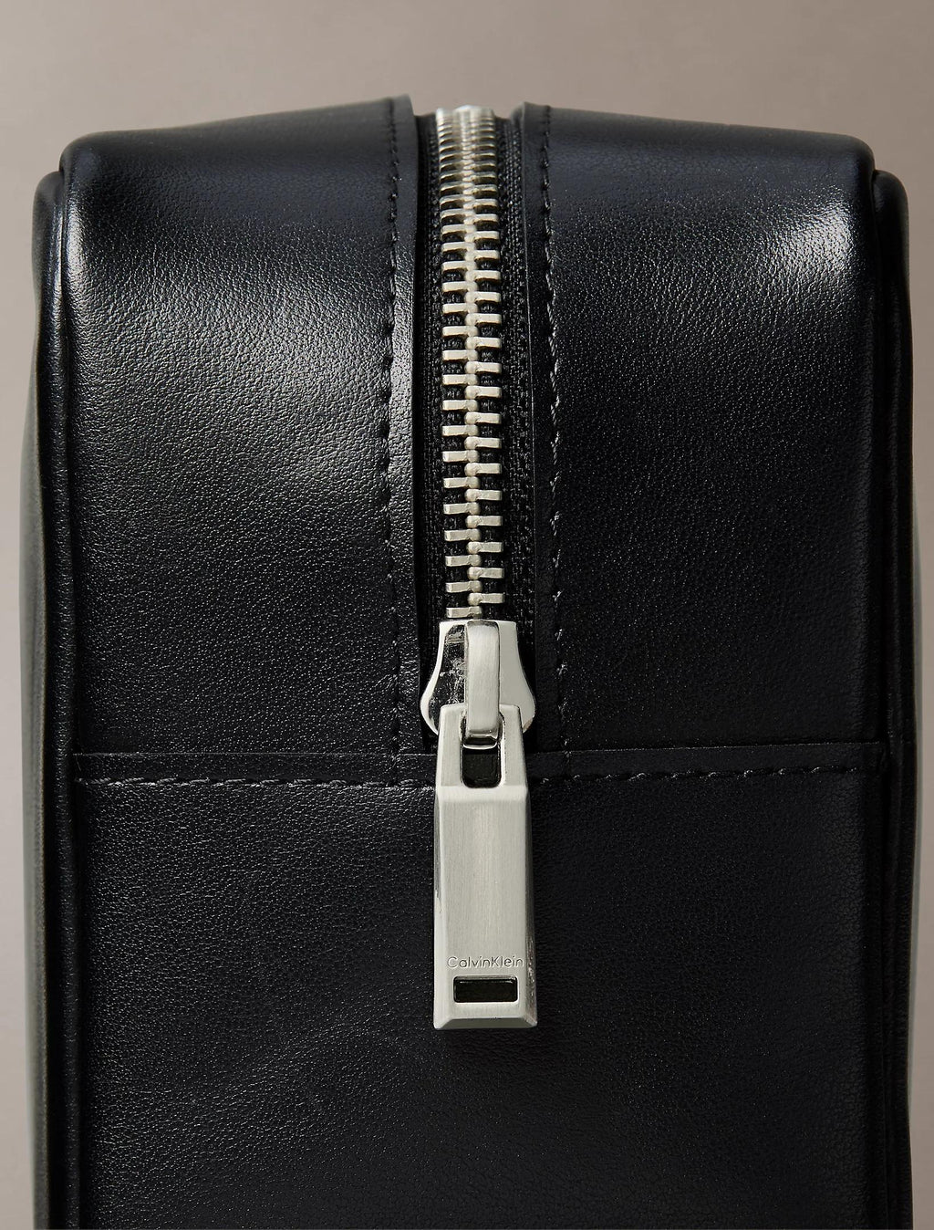WEBBING STRAP DOPP KIT 