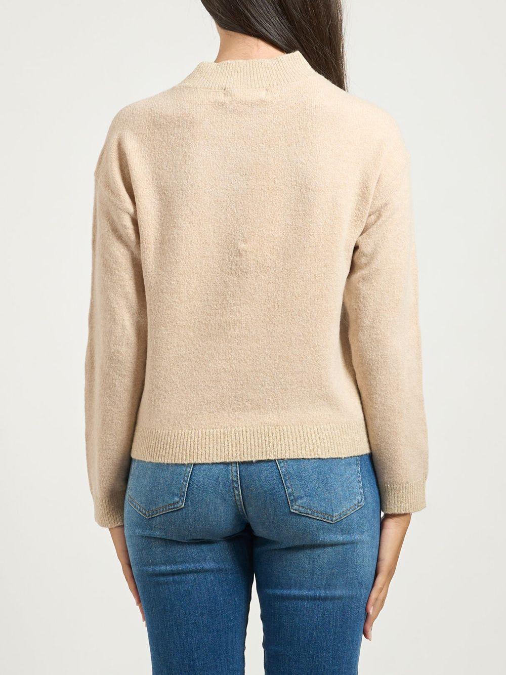 M003 BT00/0222 YES ZEE