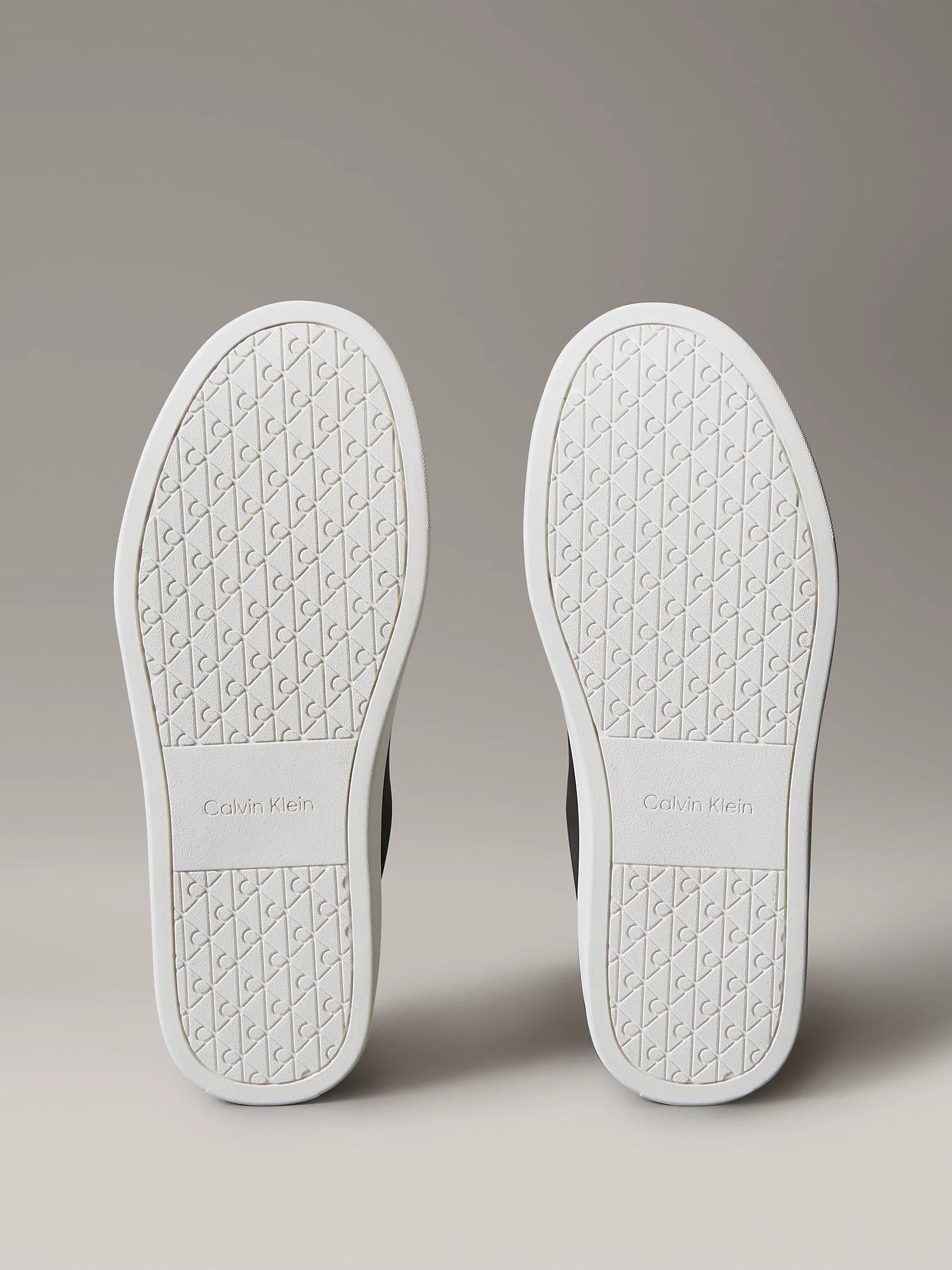 YM0YM01435/0GM CALVIN KLEIN