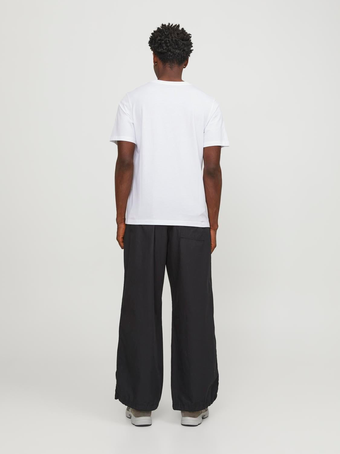 12252376/White JACK AND JONES
