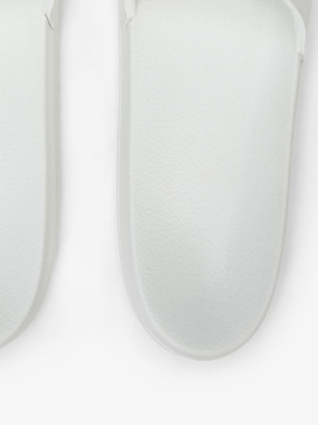 SLIPPERS LOGO 