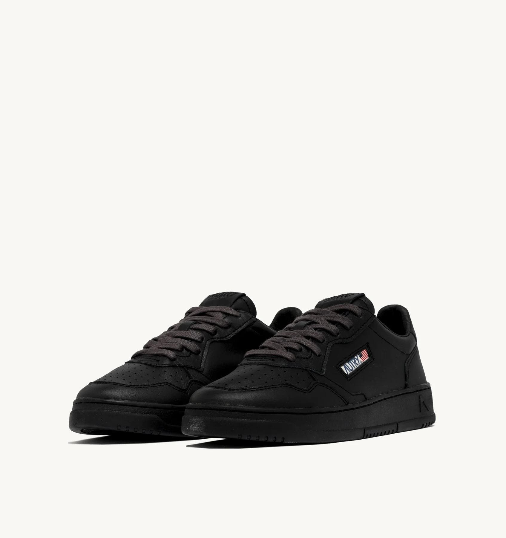 MEDALIST LOW NAPPA SUPER SOFT-NEO 