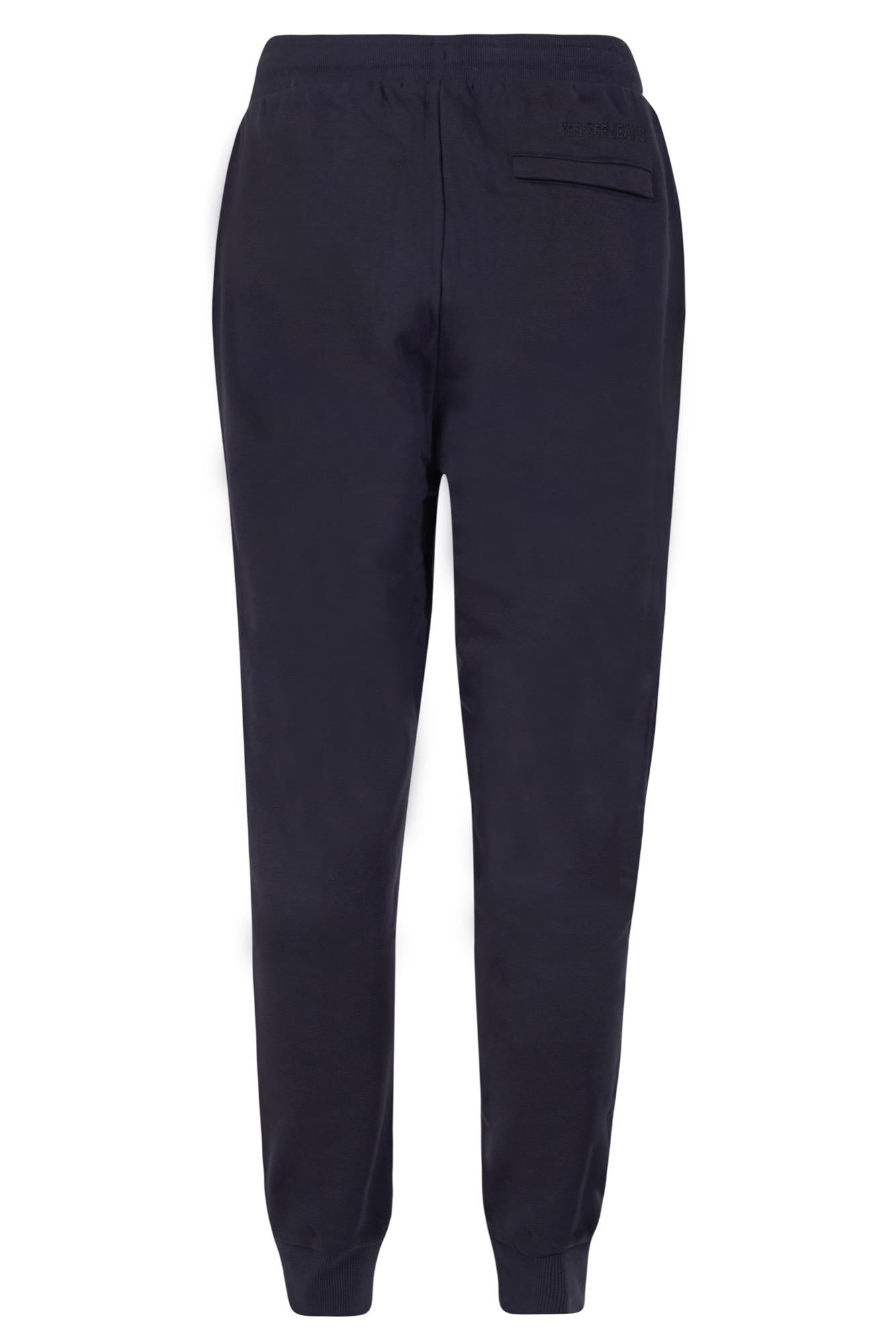 P668 CZ00/0801 YES ZEE