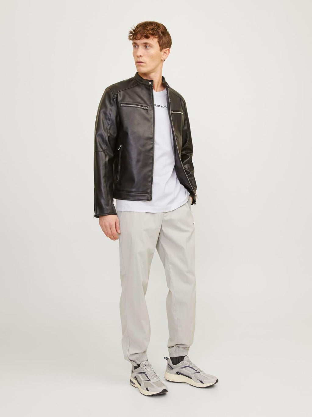 12253378/White JACK AND JONES