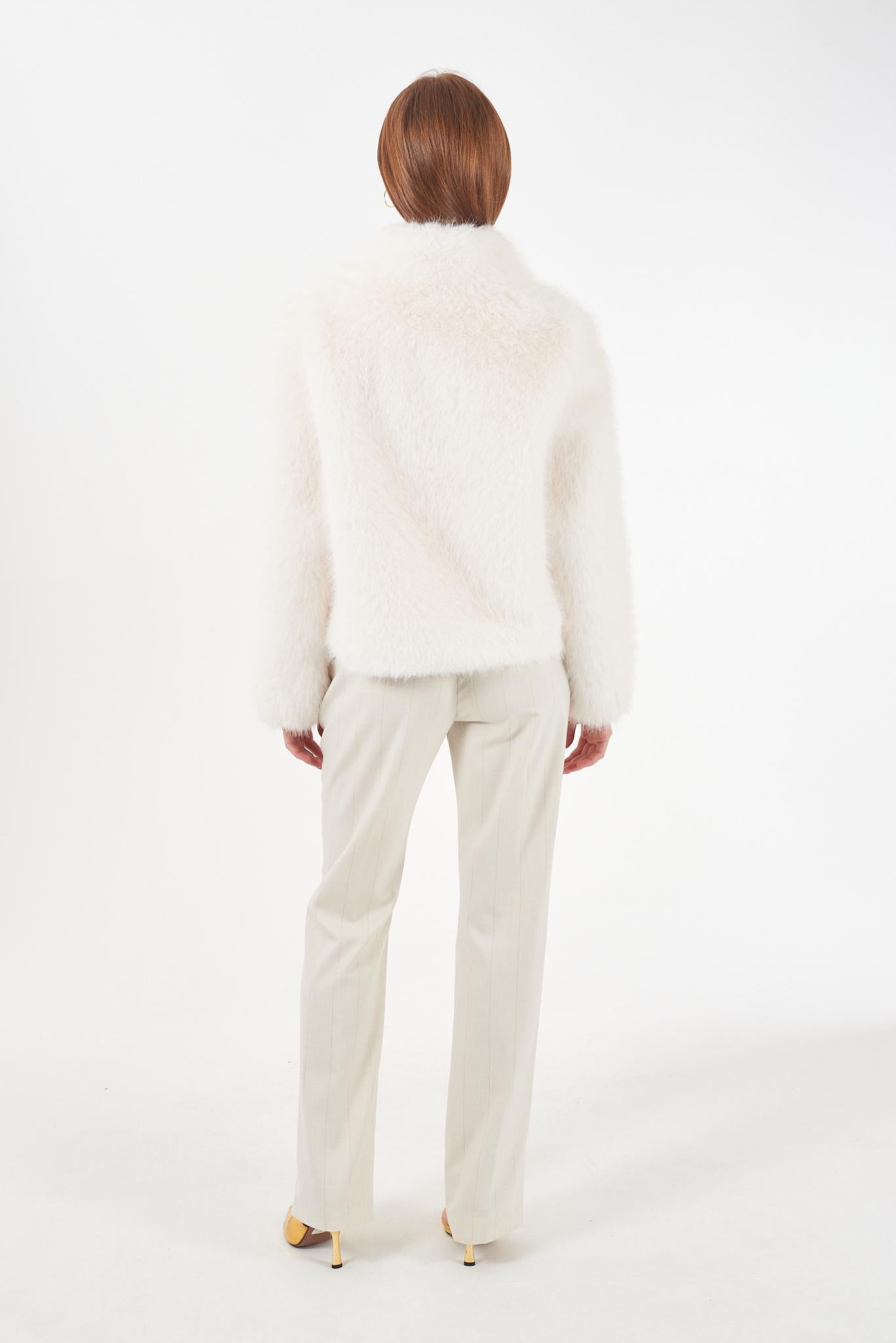 G004 KO00/0157 YES ZEE