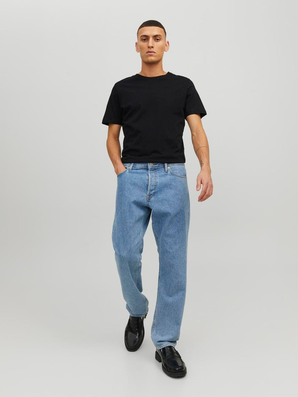 12156101/Black JACK AND JONES