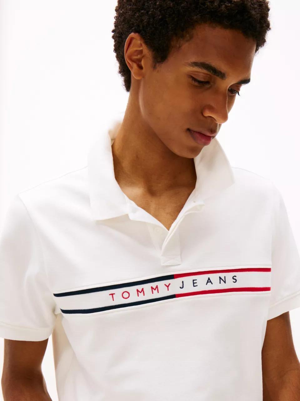 TJM SLIM CHEST FLAG DM0DM20916/YBL TOMMY JEANS
