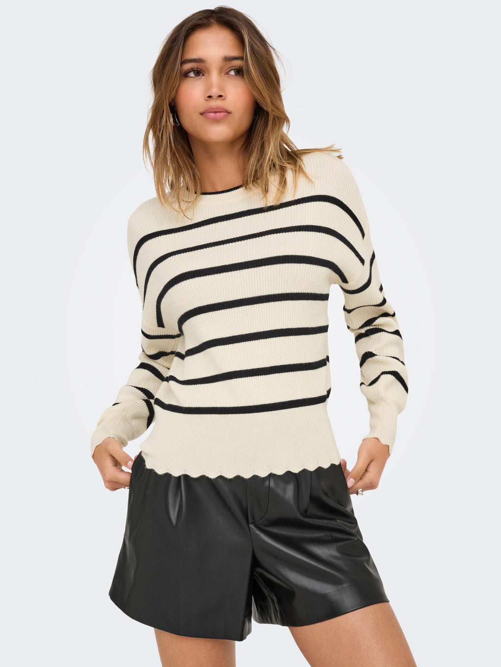 15279935/Whitecap Gray ONLY