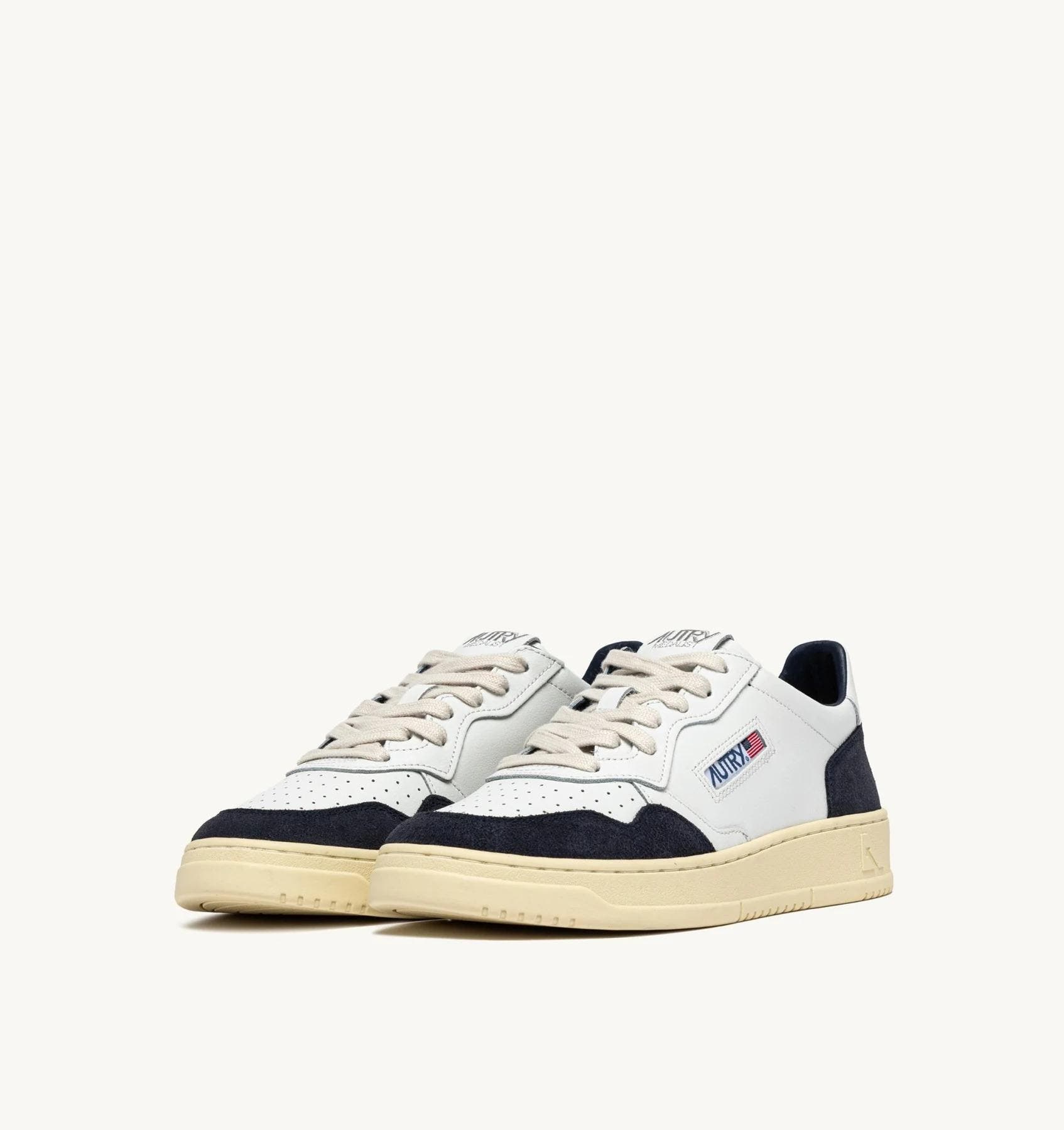MEDALIST LOW BIANCO SUEDE OCEANO 