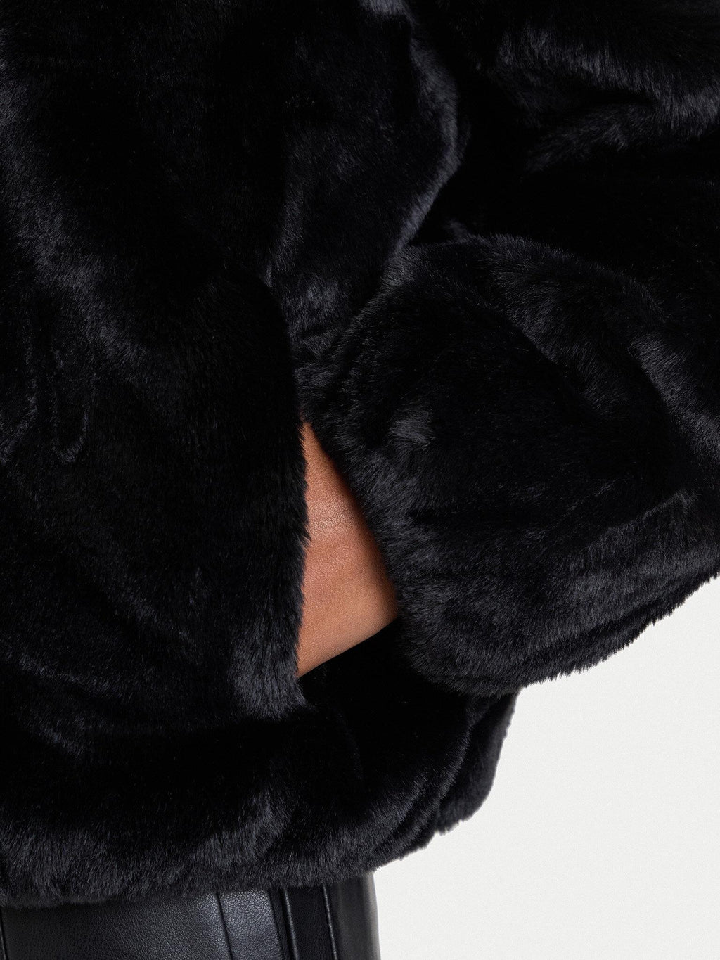 10331291/Black VERO MODA