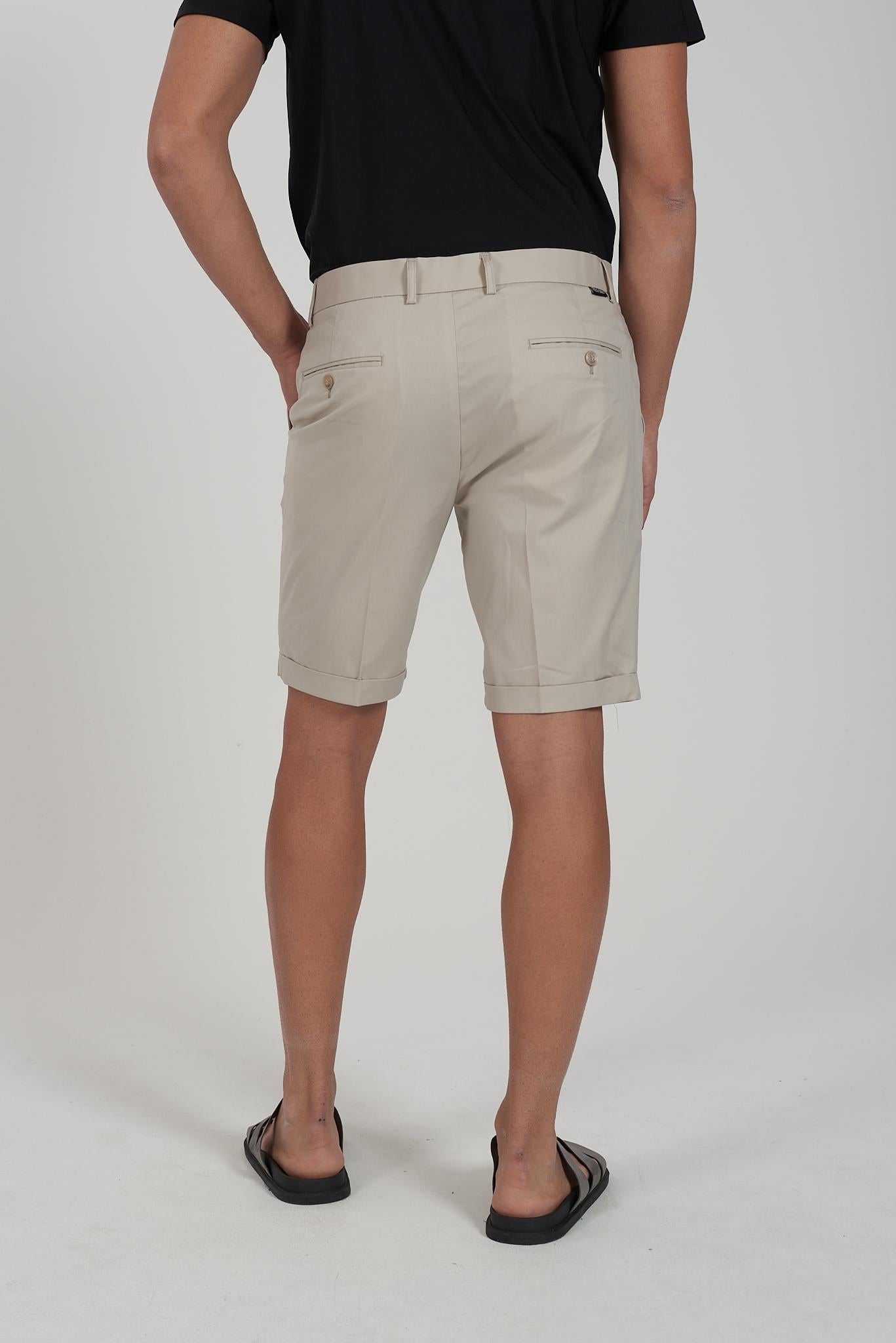 P760 KD00/0899 YES ZEE