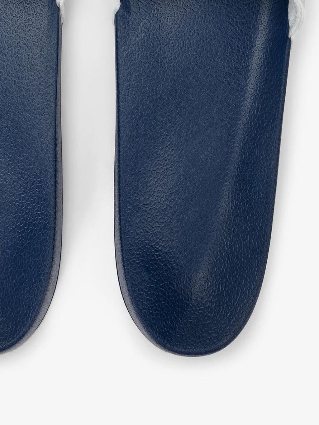 BEACH SLIPPERS 