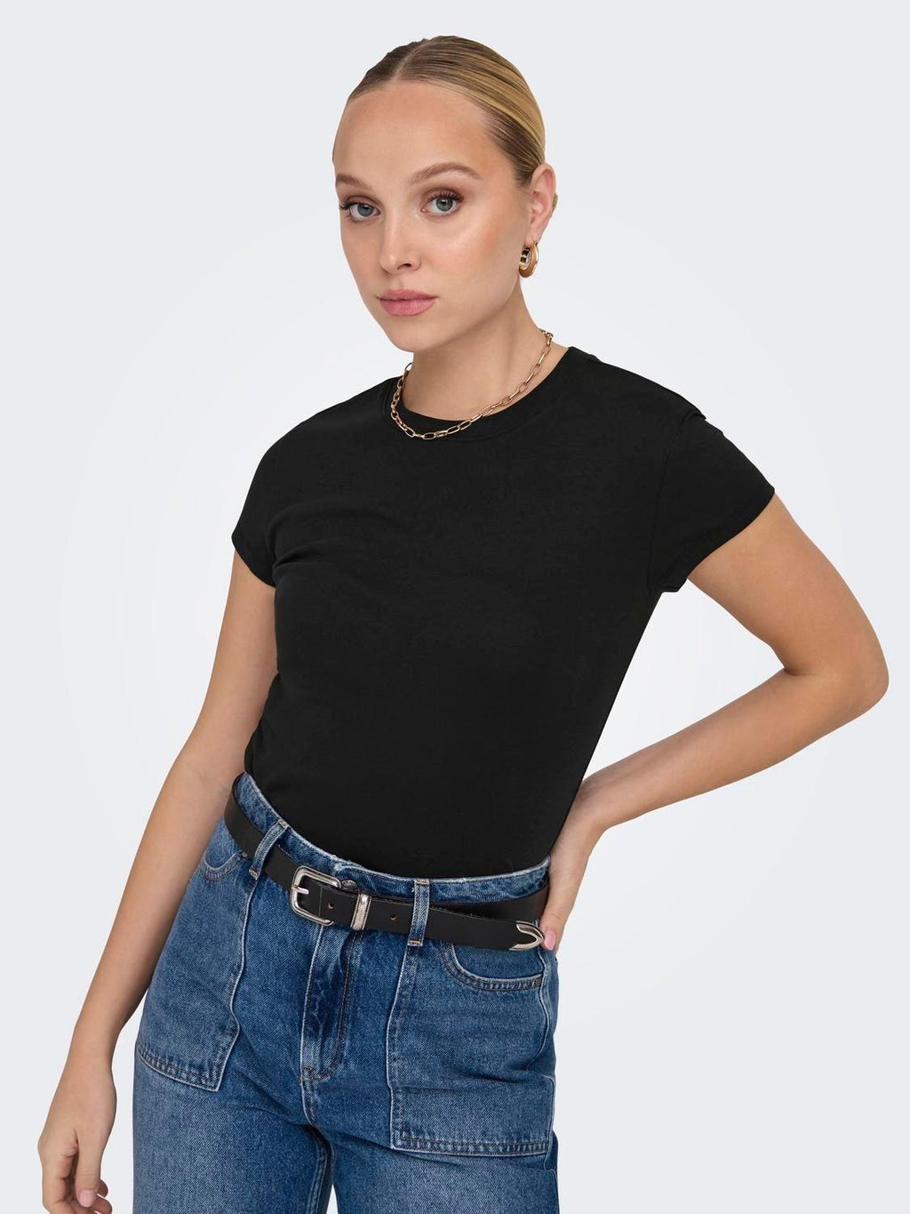 ONLELINA S/S O-NECK SHORT TOP JRS NOOS 