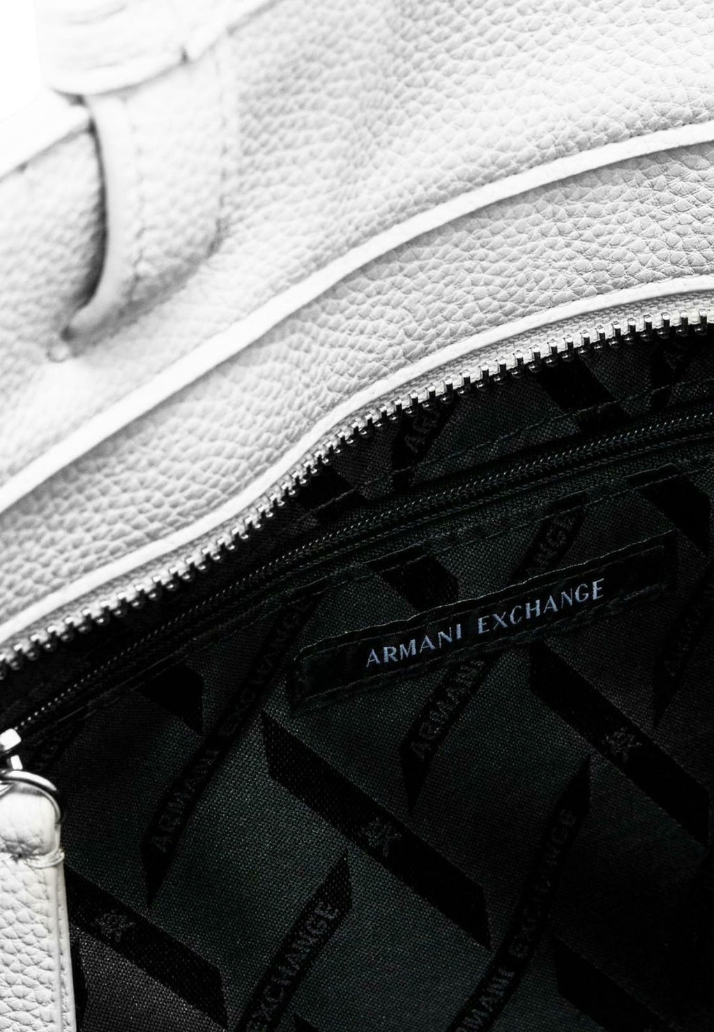 XW001481 AF15774/U0011 ARMANI EXCHANGE