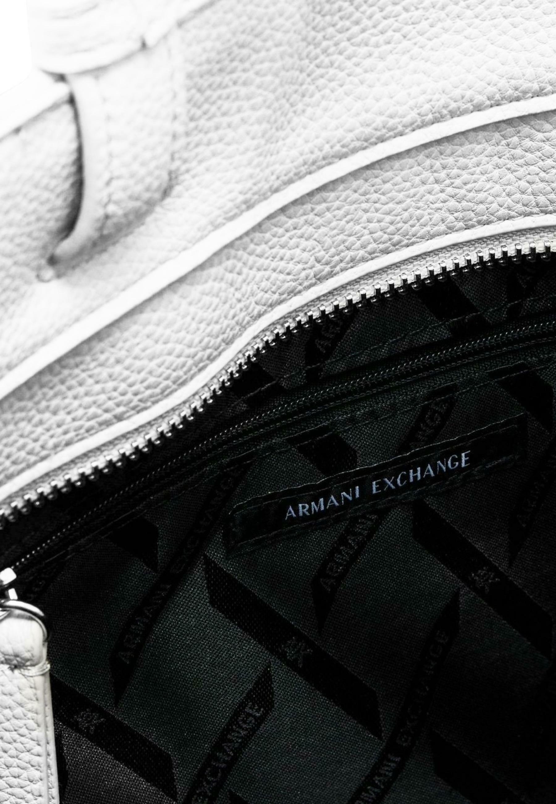 XW001481 AF15774/U0011 ARMANI EXCHANGE