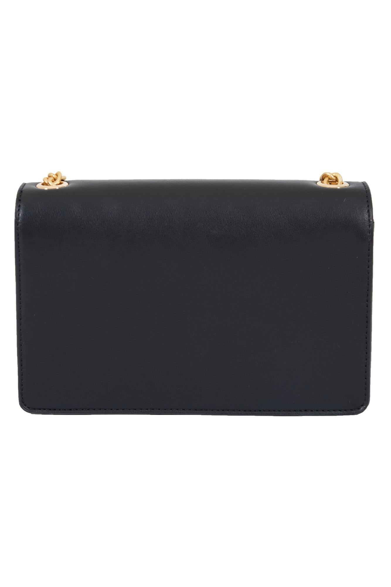 W001 AA00/0801 YES ZEE