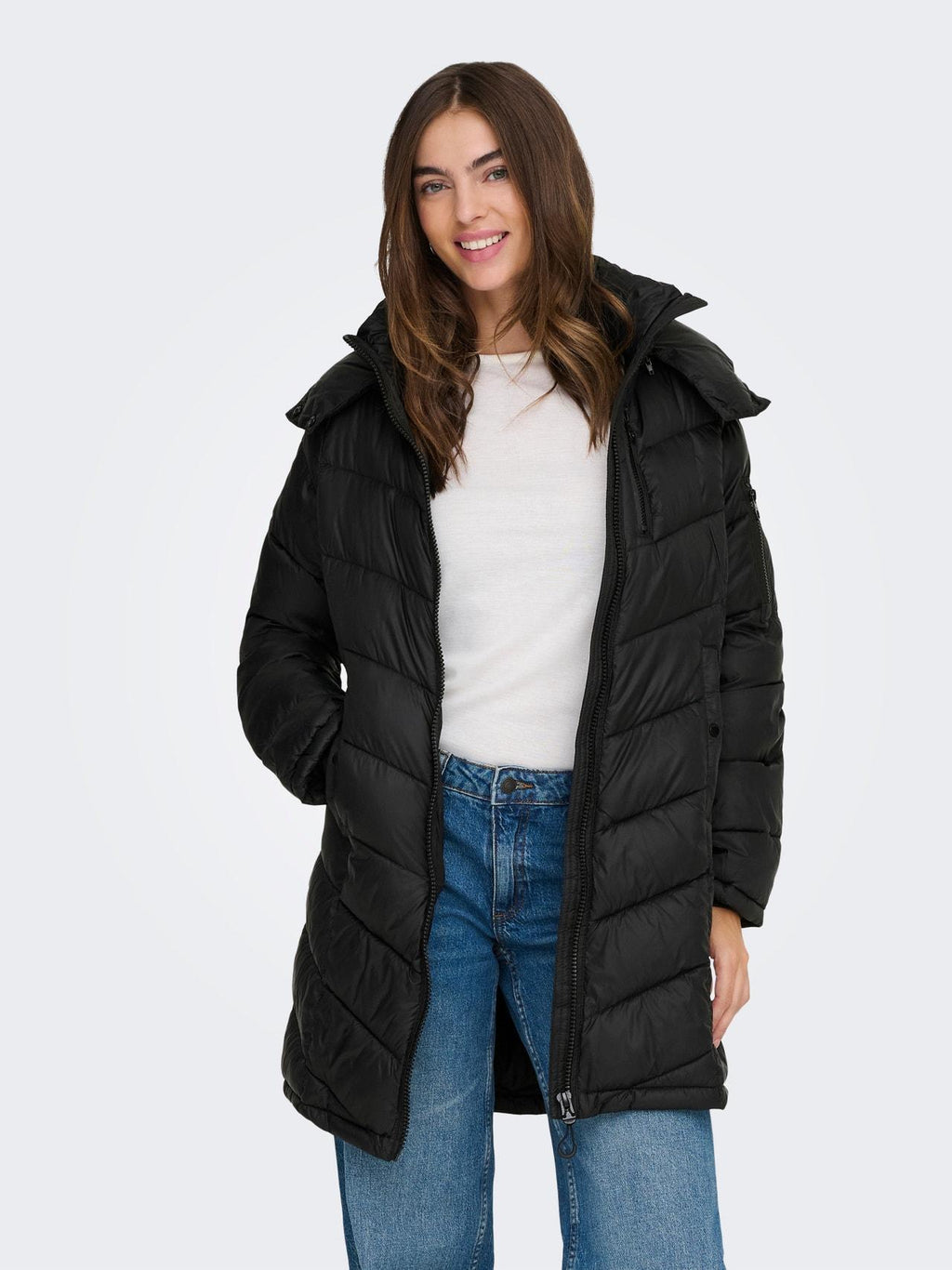 15348746/Black ONLY