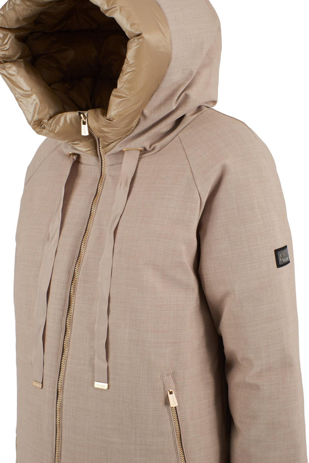 O021 NP00/0222 YES ZEE