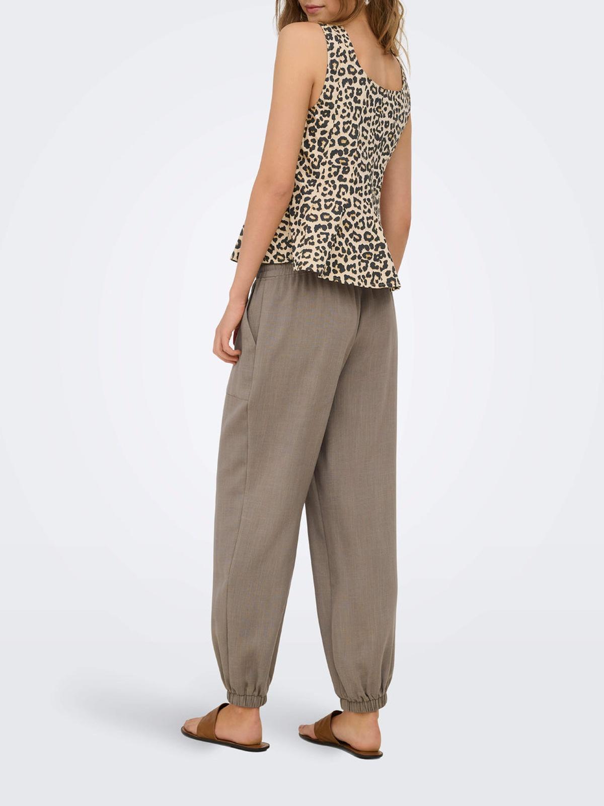 15371956/Pumice Stone BLACK LEO ONLY