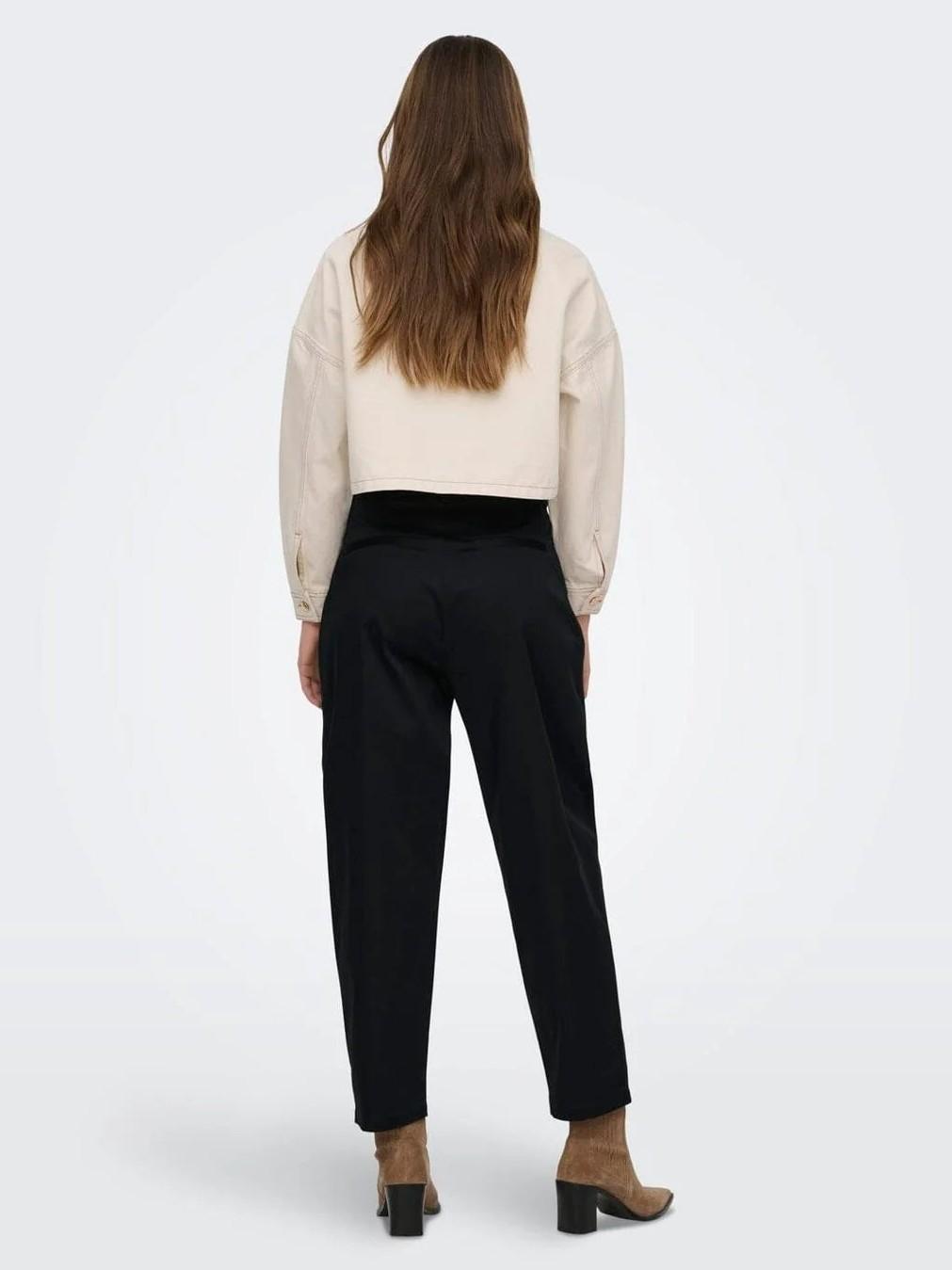 15368213/Black ONLY