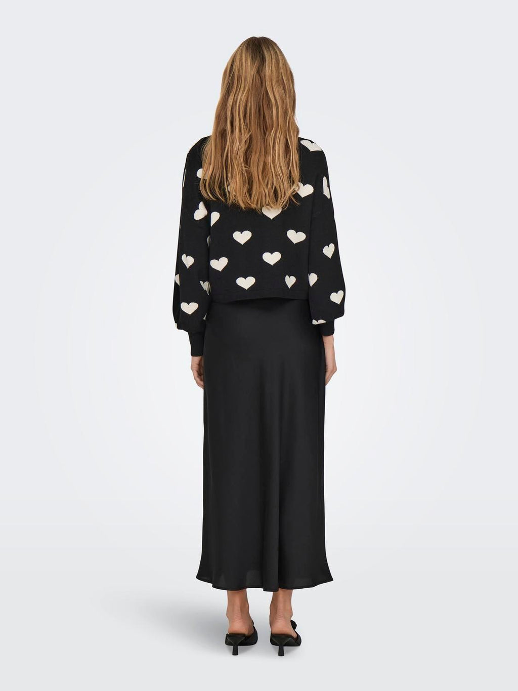 15339550/Black ONLY