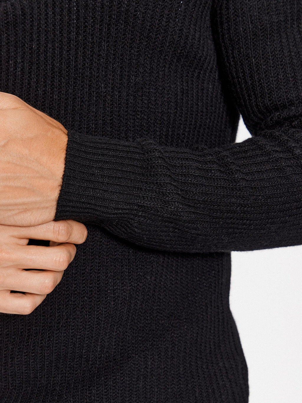 ARIC RIBBED CAMIONER SWTR M3BR47Z39B0/JBLK GUESS